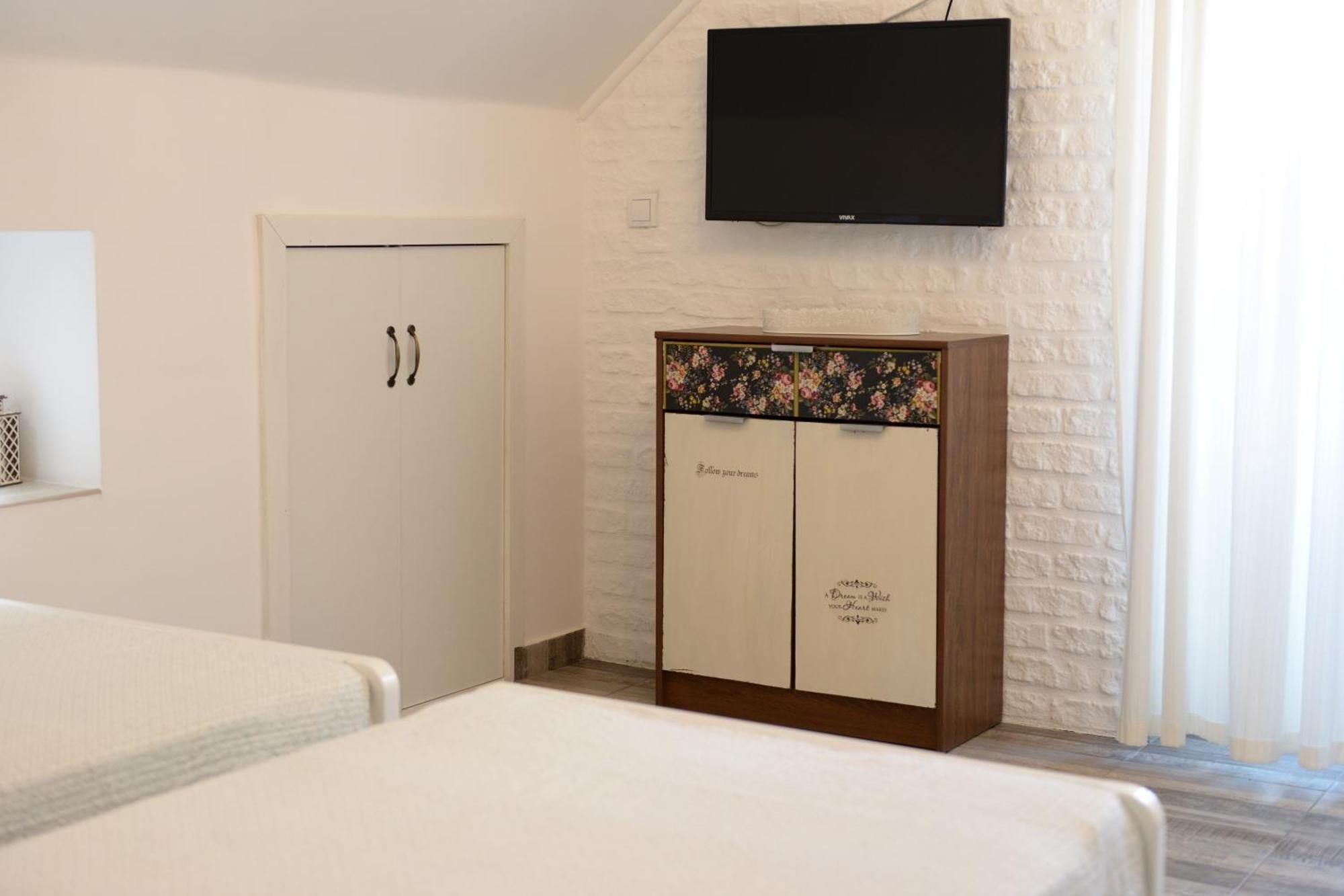 Apartments Idila เบลา เซิร์ควา ภายนอก รูปภาพ